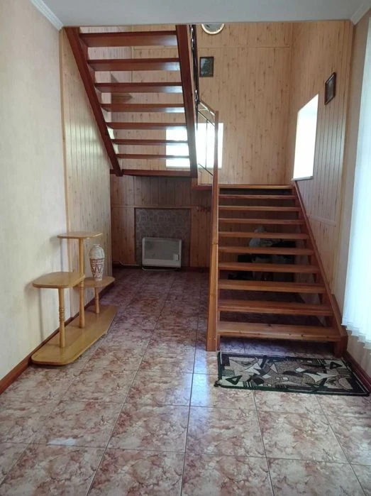 Продам ЭЛИТНЫЙ 2х этажн. дом 255м.кв, в Центре, р-он Чкалова
