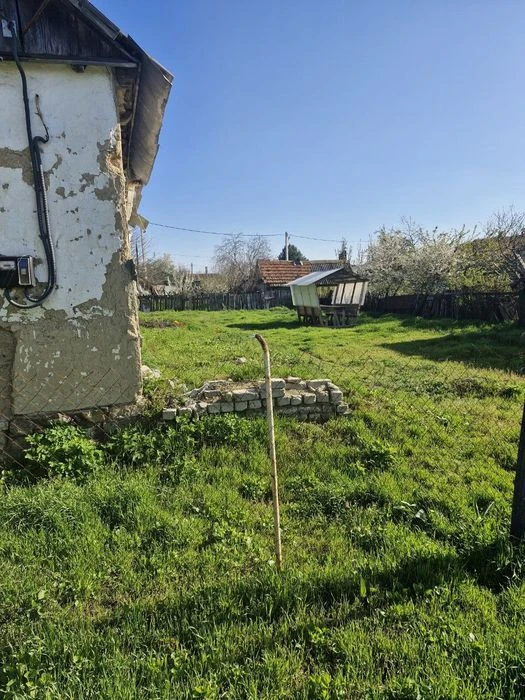 Будинок під ремонт з земельною ділянкою 6 соток . Космос