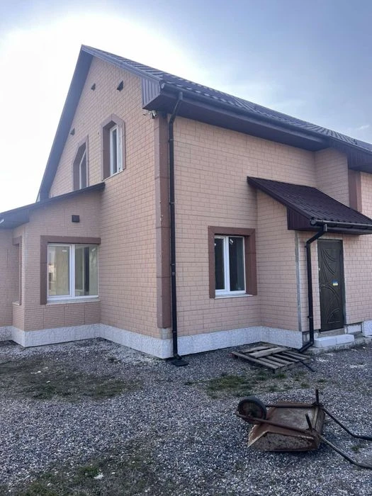 Ціну знижено! Продаж 2х поверхового будинку в Корабельному р