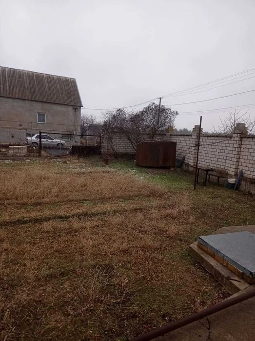 Продам 2х эт.дом 2008г.п.в Матвеевке 6 комн 188 общ в/у