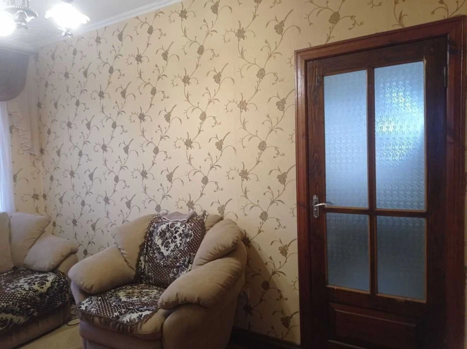 Продам 2х эт.дом 2008г.п.в Матвеевке 6 комн 188 общ в/у