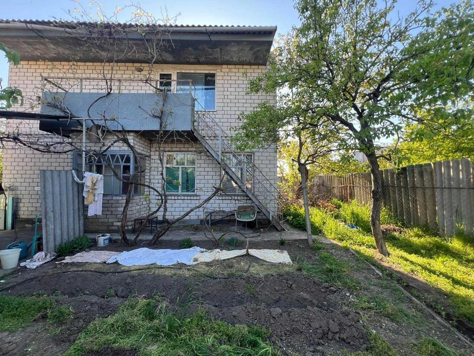 Продаются два дома в одном дворе, в/у, Корабельный. сертифик