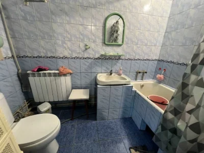 Продаются два дома в одном дворе, в/у, Корабельный. сертифик