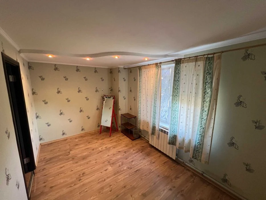 Продаются два дома в одном дворе, в/у, Корабельный. сертифик