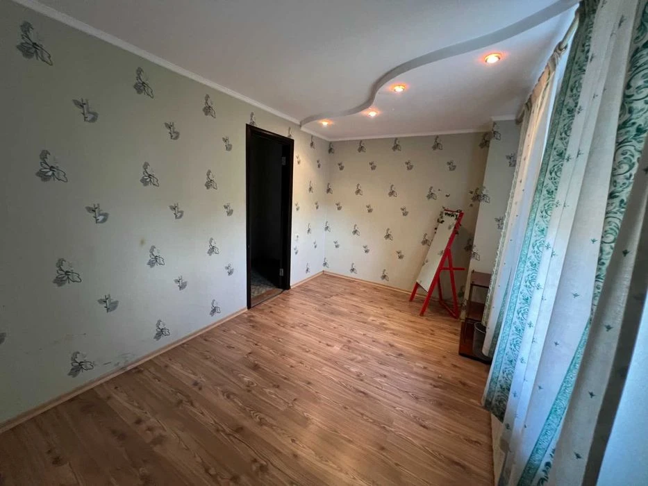 Продаются два дома в одном дворе, в/у, Корабельный. сертифик