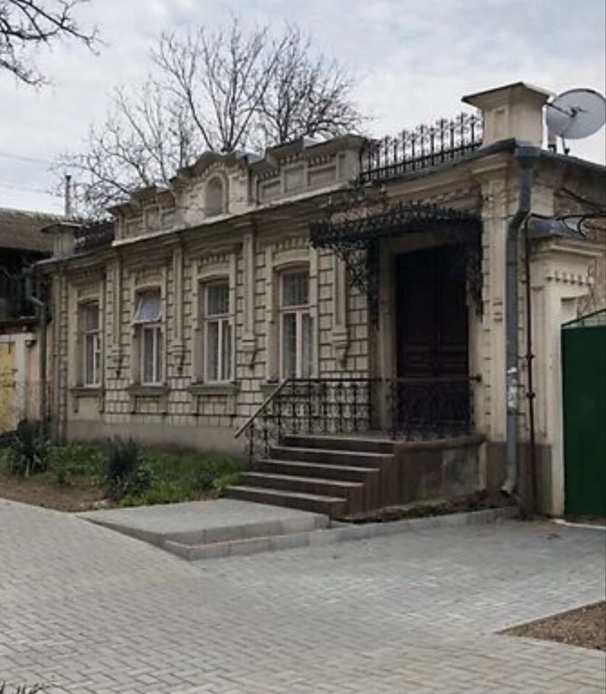 Продаж приватного будинку • 5к • 128 м² • Центр міста • #146