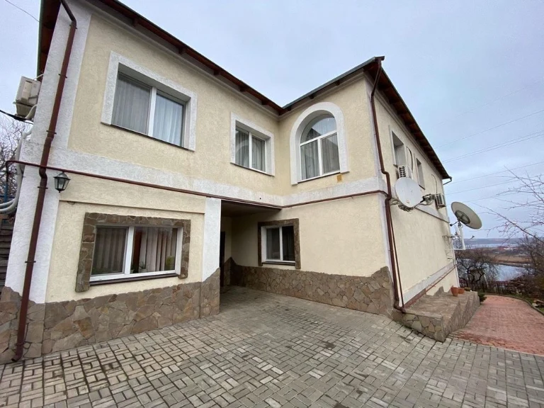 Продаю усадьбу в Соляных