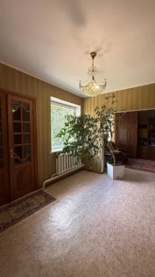 Продаж 2 поверхового мебльованого будинку 104.8 кв. м з гара