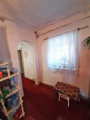 Продам дом - 4 ком., можно на 2 семьи, космет ремонт. Район