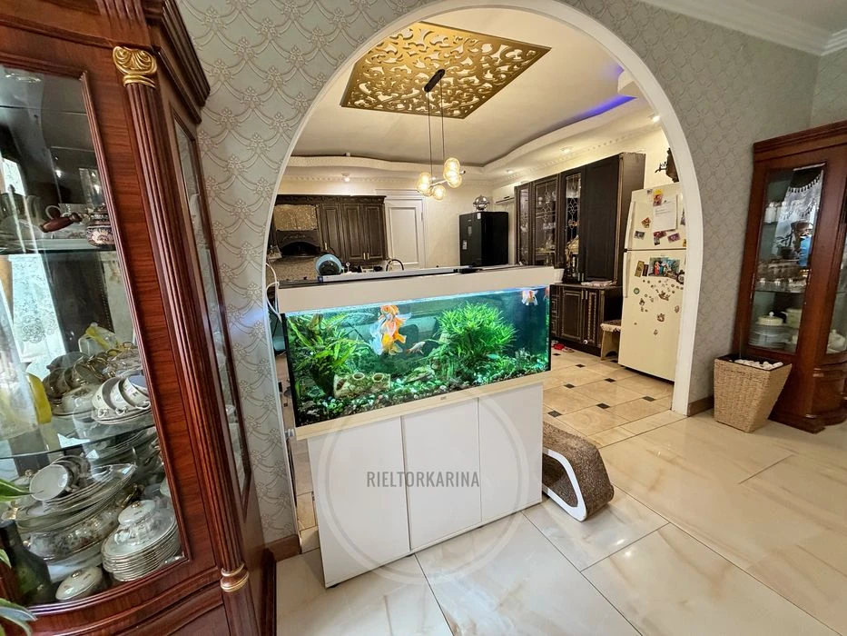 Варварівка/Веселинівський провул. 240м2 та 4 сотки землі в г