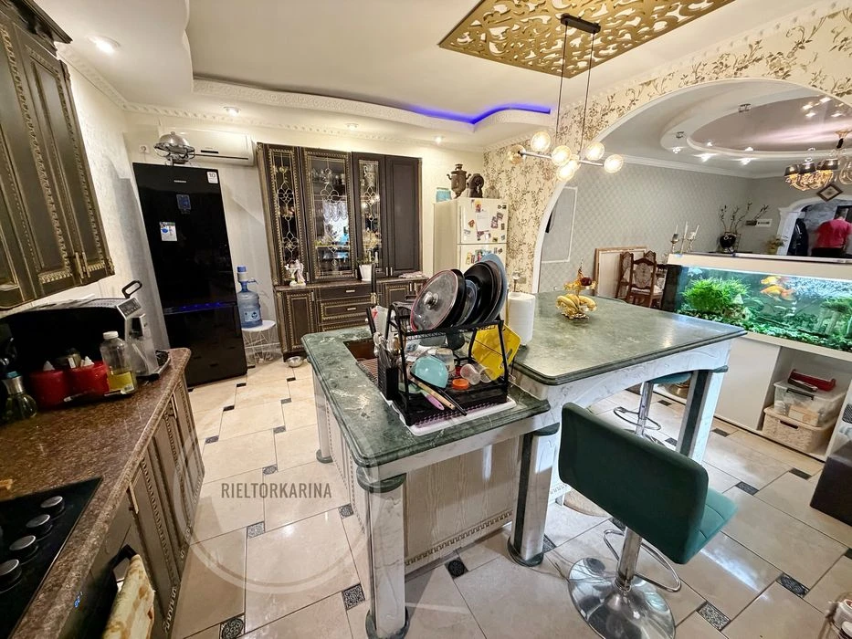 Варварівка/Веселинівський провул. 240м2 та 4 сотки землі в г
