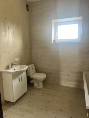 Продам будинок, вул.Чорнухінська, Яр, цегла, євроремонт, всі