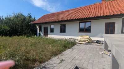 Продаж  нового просторого будинку мкр. Східний  ( можна на 2