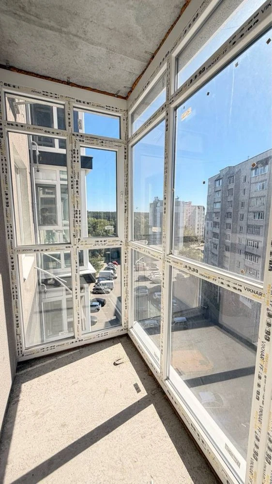Продаж 2 кімнатної  квартири  + кладова , ЖК Авіатор