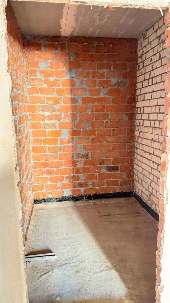 Продаж 2 кімнатної  квартири  + кладова , ЖК Авіатор
