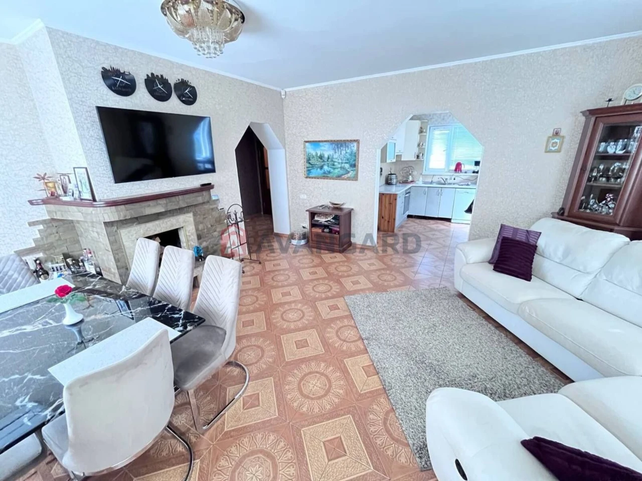 Продається новий будинок р-н Луначарський
