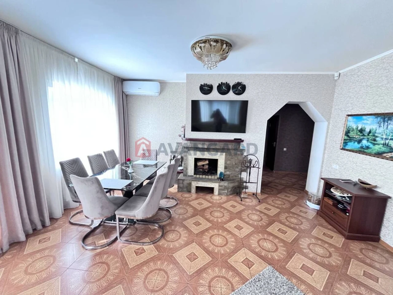 Продається новий будинок р-н Луначарський