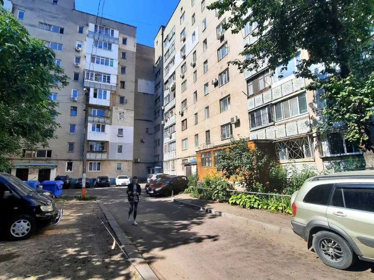 Квартира. Одеса, Небесної Сотні просп.