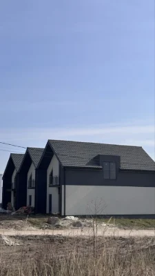 Продаж котеджу з чудовим плануванням, підходить під державні