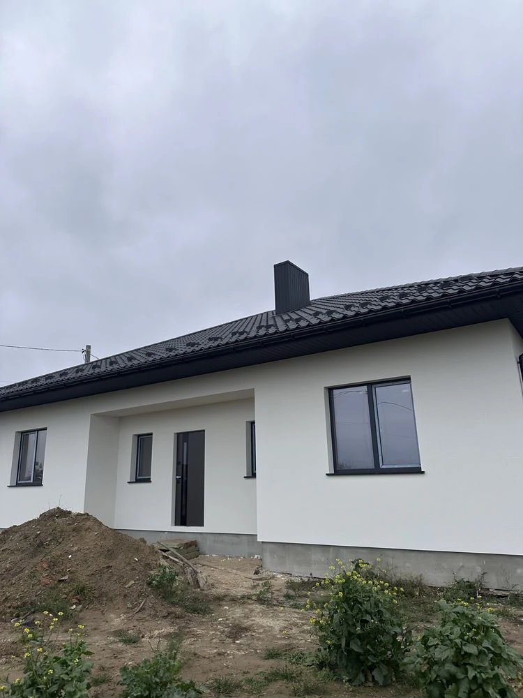 Продаж якісного будинку всього за 1 км від міста Рівне, Горо