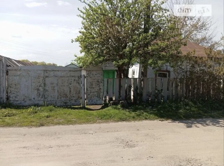 Продаж будинку з ділянкою на 15 соток,