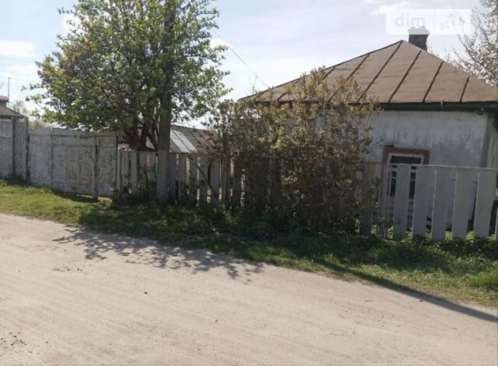 Продаж будинку з ділянкою на 15 соток,