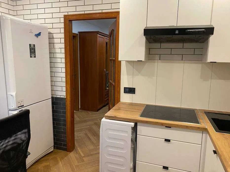 Аренда 1-комнатной квартиры 37 м², Днепровская наб., 7