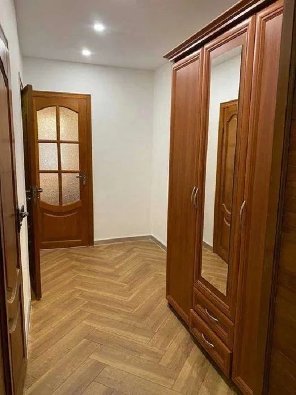Аренда 1-комнатной квартиры 37 м², Днепровская наб., 7