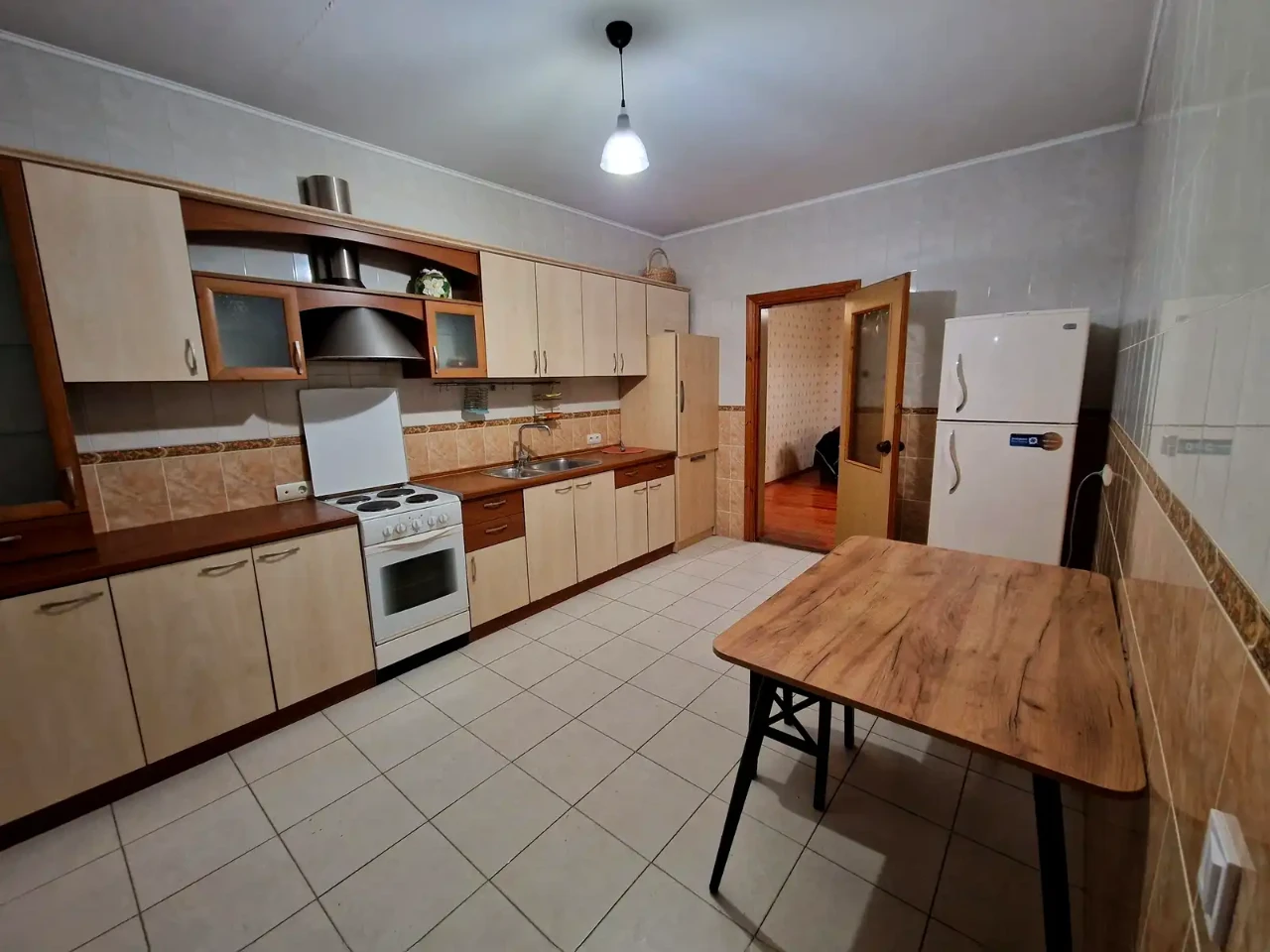 Оренда квартири 2-кімн. 74.8 м² 5/16 пов.