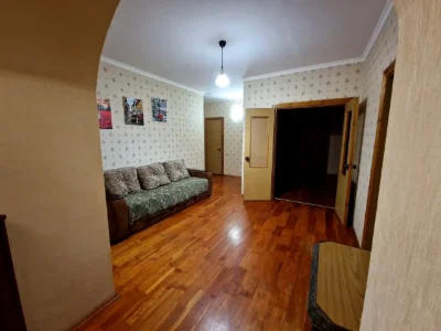 Оренда квартири 2-кімн. 74.8 м² 5/16 пов.