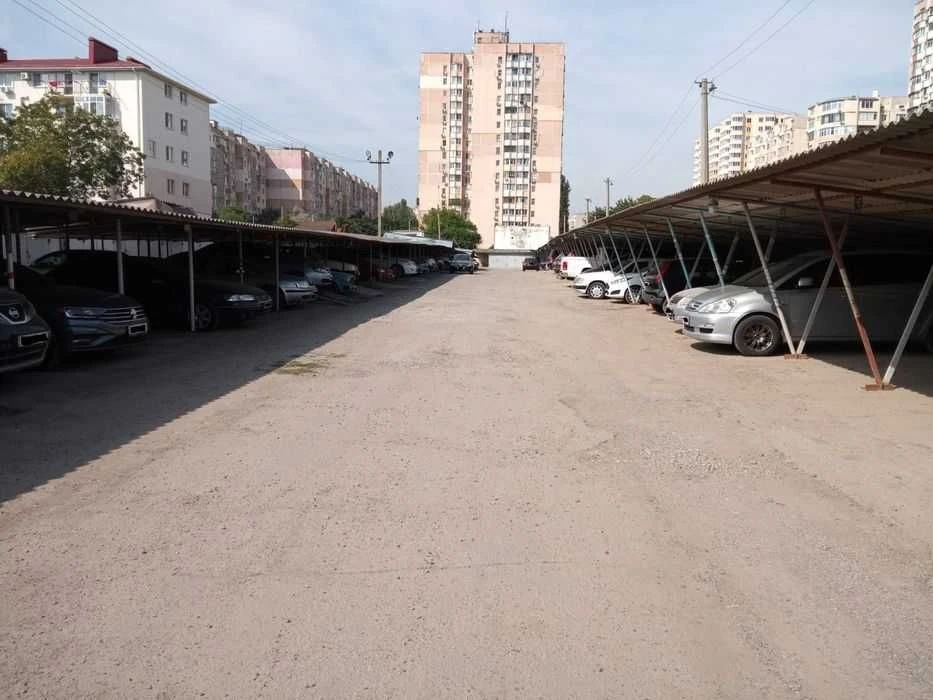 Продам место на крытой автостоянке