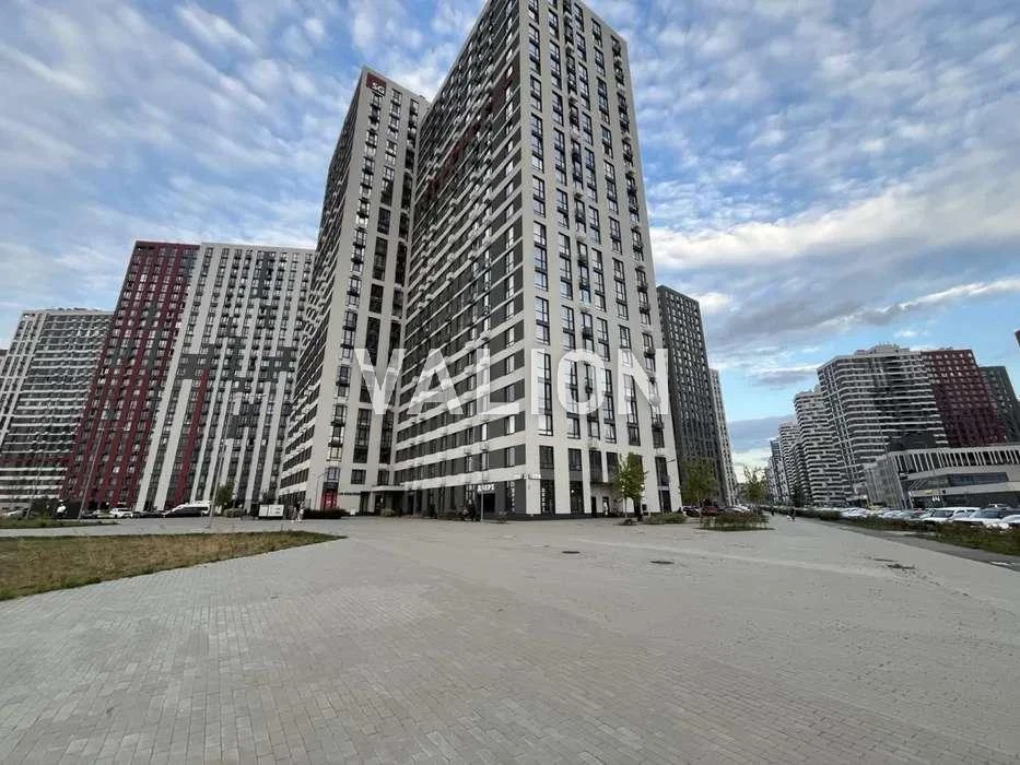 Продаж 1 кімнатної, квартири в ЖК Варшавський Плюс, будинок