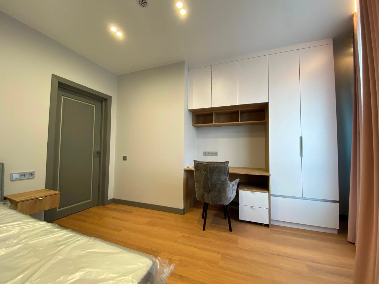 Оренда 3-кімнатної квартири 71 м², ЖК White Lines, Будинок 2