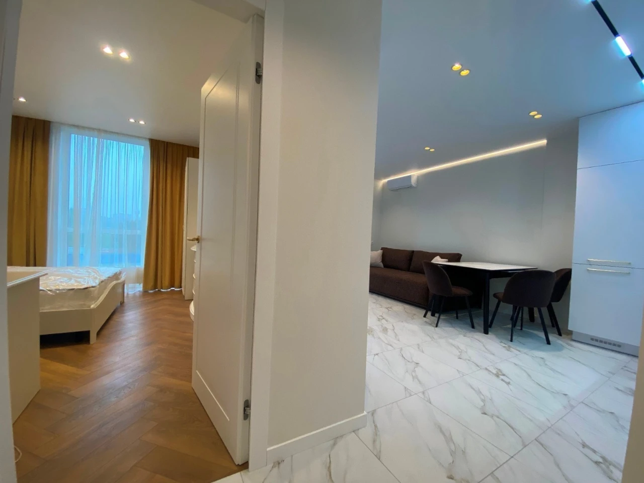 Оренда 2-кімнатної квартири 43 м², ЖК Respublika, Будинок 22