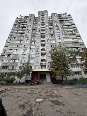Продаж  розкішний 3-х кімнатної квартири біля Фестивального.