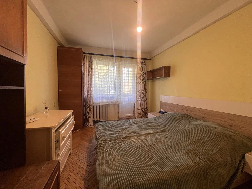 Продам 2-кімн.квартиру 46,4м2 по вул.Левицького,17 ( Лісовий