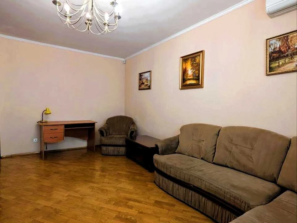 Квартира. Київ, Смілянська вул.