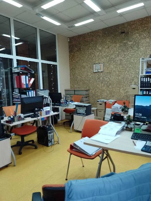 For sale 2 sq.m. with office renovation in the Center, Pl. Konstituts