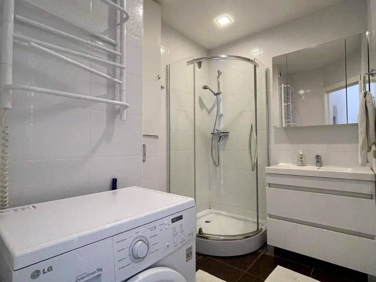 Оренда квартири 3-кімн. 67 м² 2/6 пов.