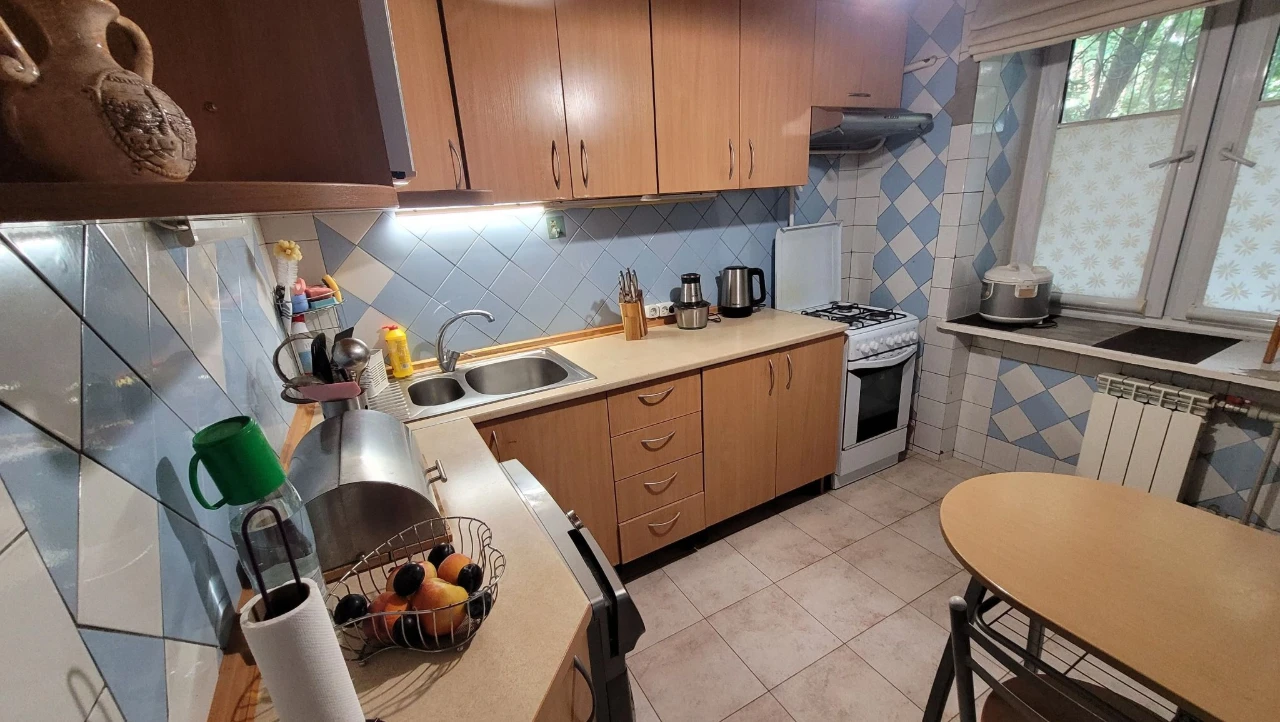Продаж квартири вул. Половецька 16а в Києві / W-7466814