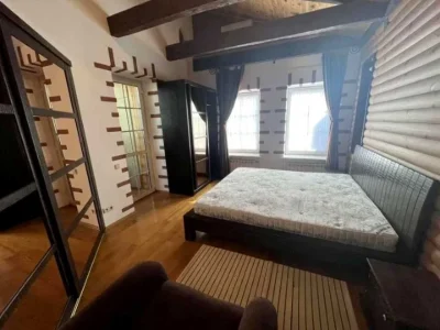 Квартира. Київ, Андріївський узвіз