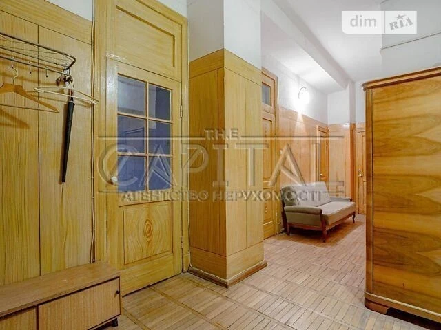 Продаж 2к квартири 73 кв. м на вул. Велика Васильківська 23