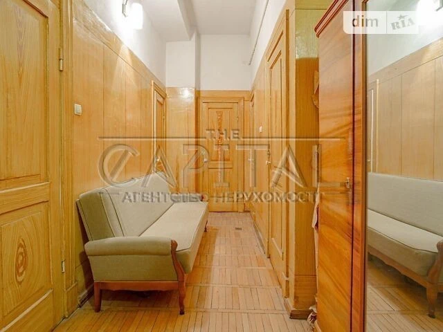 Продаж 2к квартири 73 кв. м на вул. Велика Васильківська 23