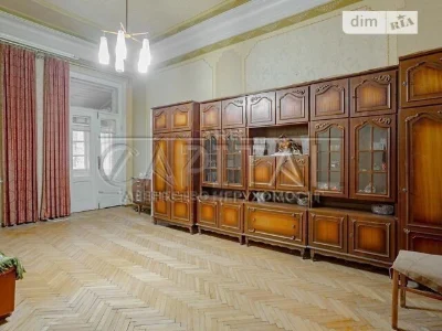 Продаж 2к квартири 73 кв. м на вул. Велика Васильківська 23
