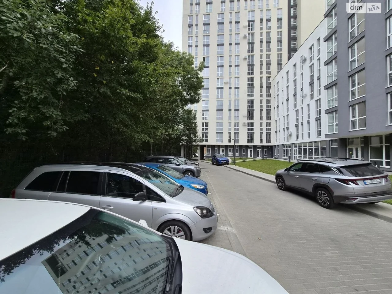 Продаж Квартира Наукова