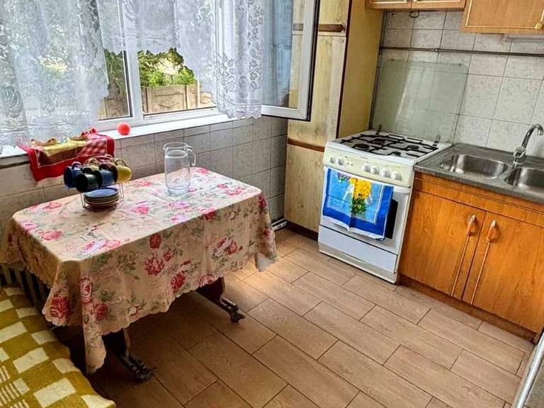 Apartment. Kharkiv, Voskresenska Street.