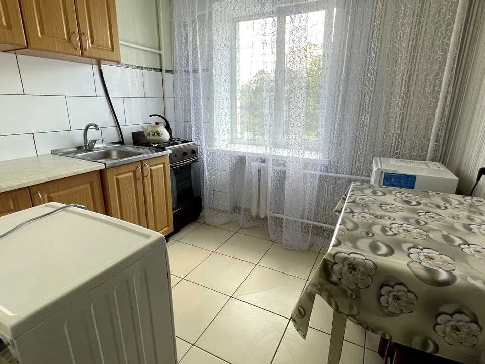 Квартира. Київ, Ялтинська вул.