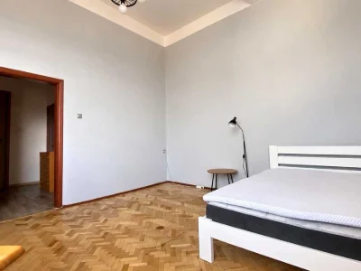 Квартира. Київ, Михайлівський пров.