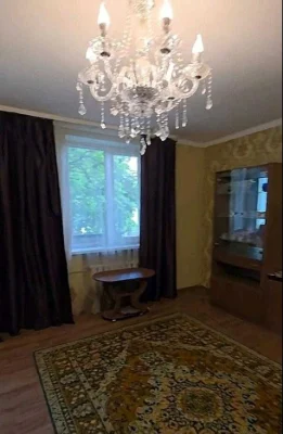 Продам 3 квартиру с ремонтом, сталинка, Холодная Гора