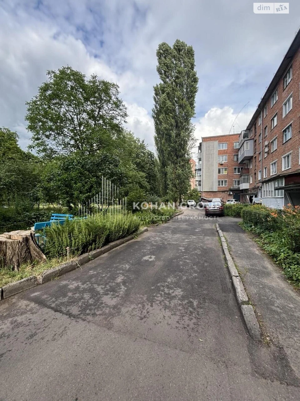 Продаж Квартира Виставка